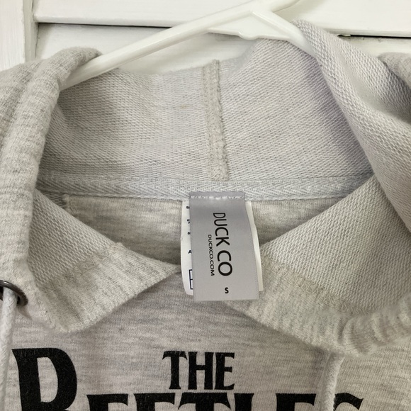 Central Park Zoo New York City The Beetles gray hoodie. Small - Picture 3 of 5
